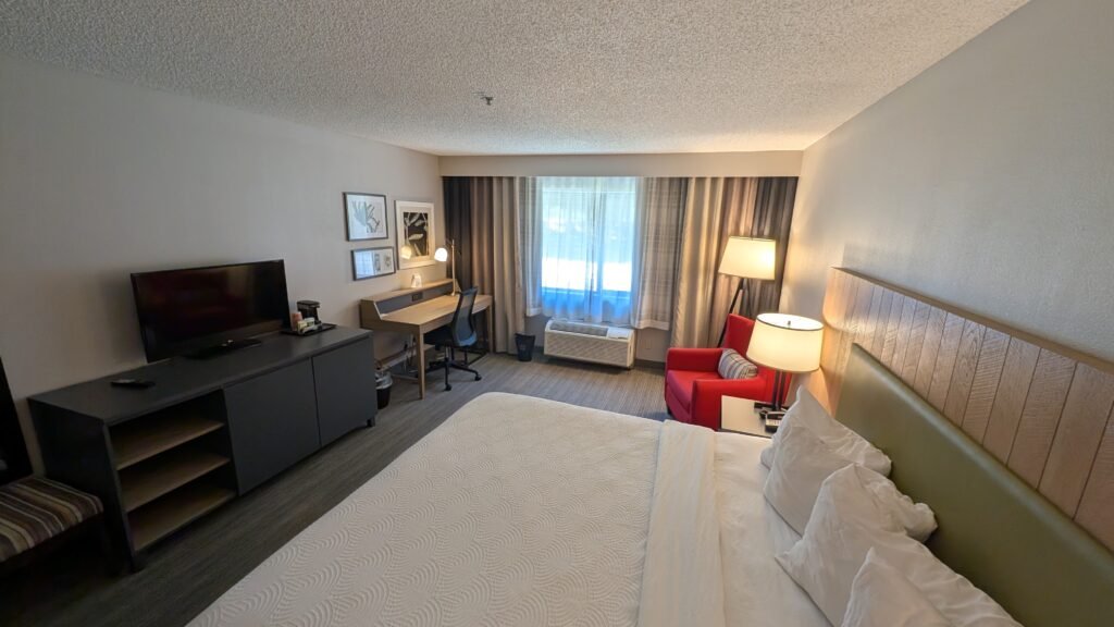 Second view of the King Suite at the Country Inn & Suites by Radisson Seattle-Bothell.